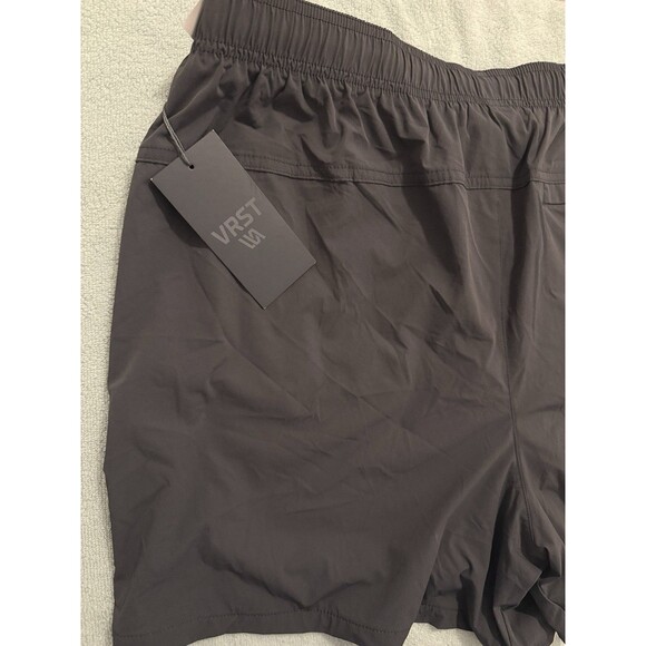 VRST Men’s XXL 5” Everyday Short Graphic Charcoal Nwt - Picture 7 of 8